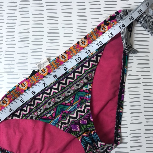 Hurley bottom bikini - Picture 6 of 7